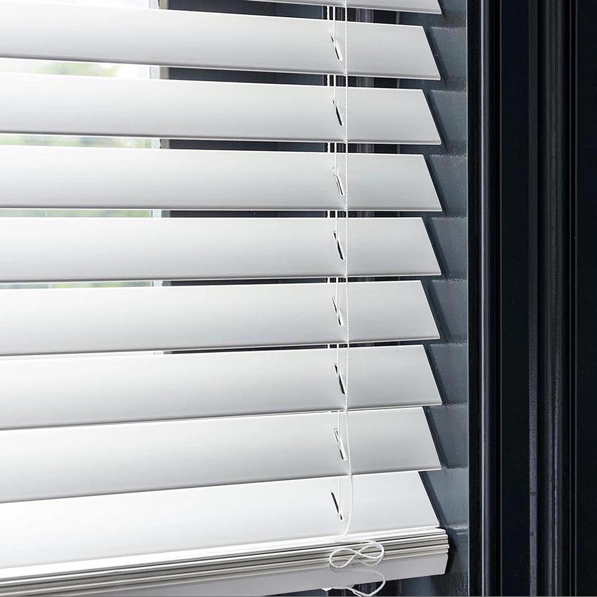 https://www.topjoyblinds.com/2-fauxwood-cordless-blinds-2-product/