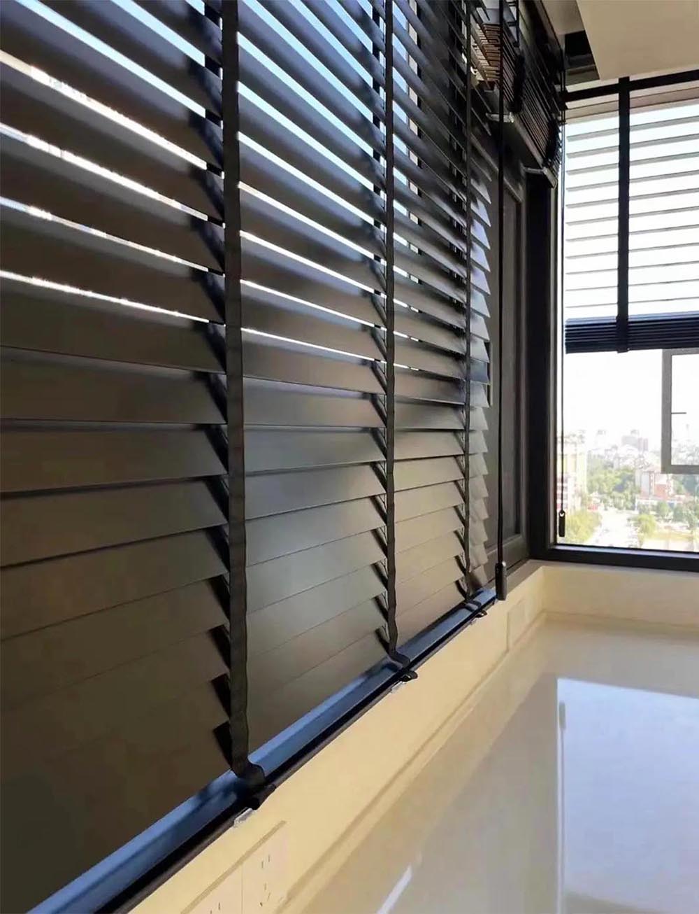 https://www.topjoyblinds.com/2-inch-foam-narrow-ladder-without-pulling-black-faux-wood-venetian-blinds-product/