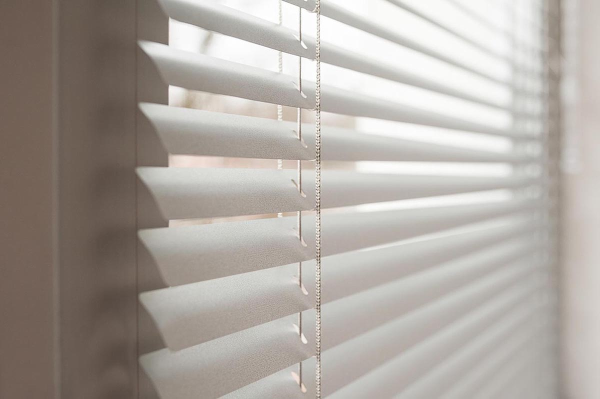 https://www.topjoyblinds.com/continuous-chain-drive-vinyl-blinds-product/