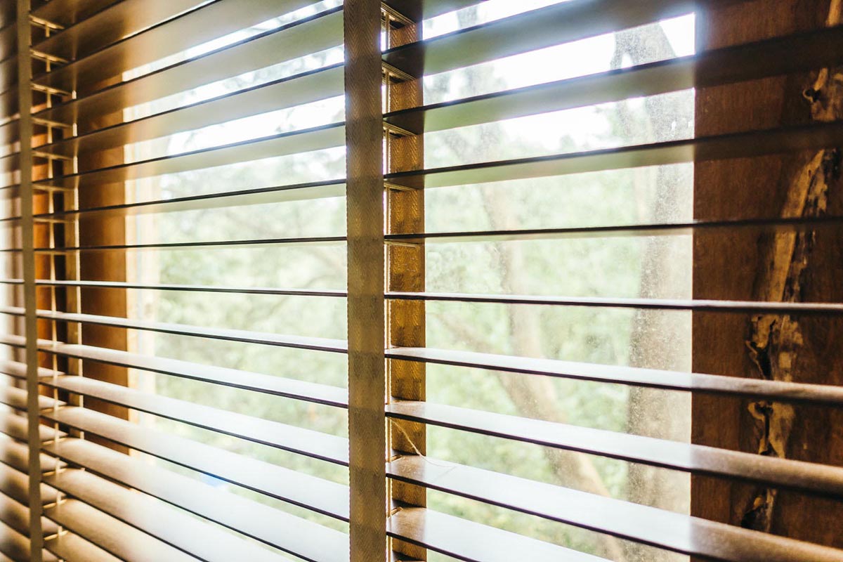 https://www.topjoyblinds.com/2-fauxwood-blinds-product/